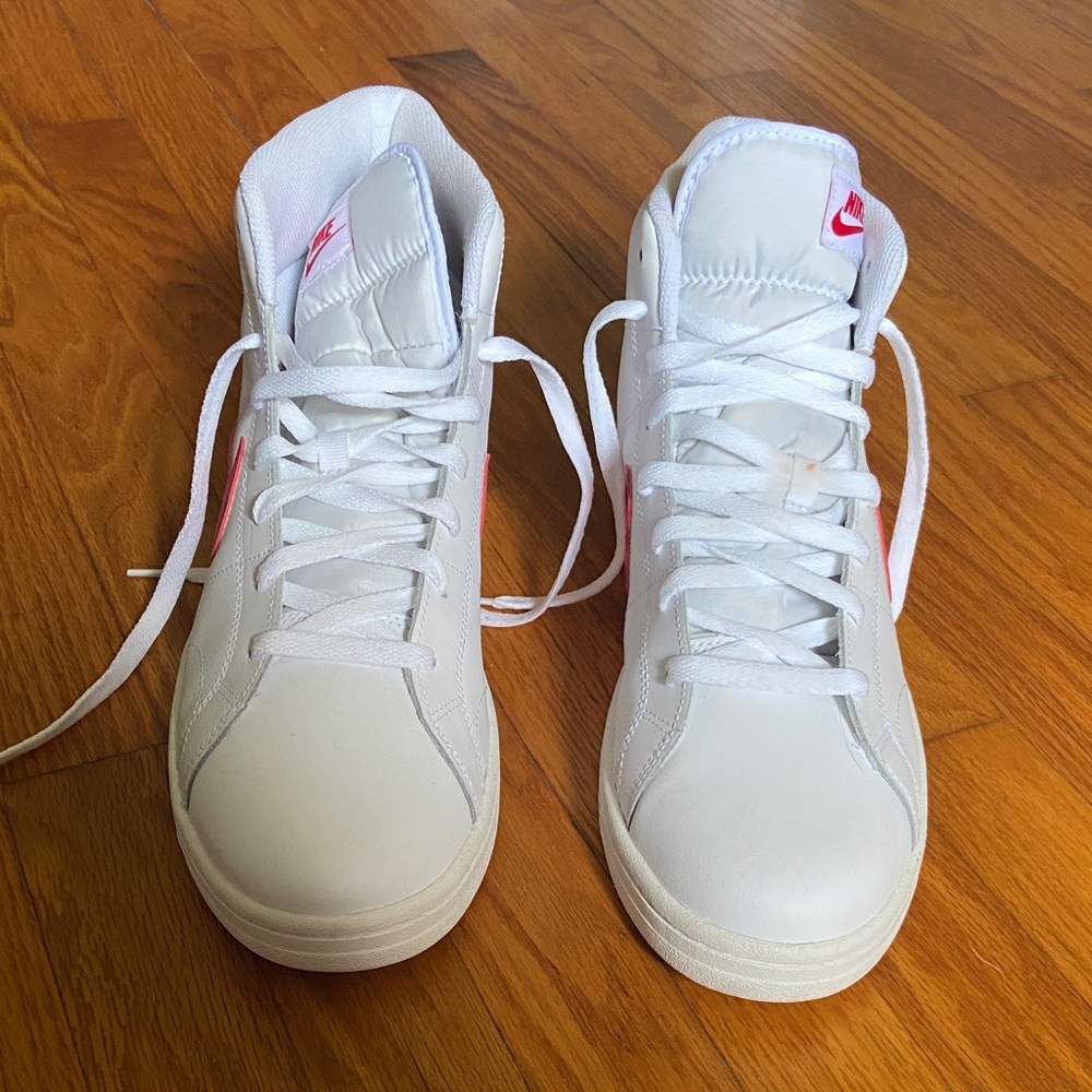 Nike Men’s court royale 2 High-Top Sneakers